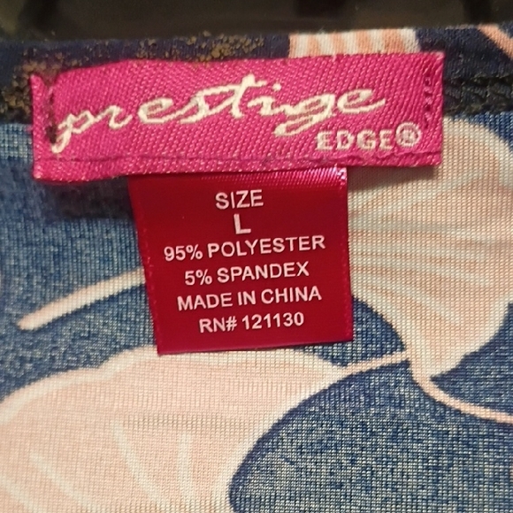 Elegant Women's Short Sleeve Top in Pink and Blue - Picture 10 of 14